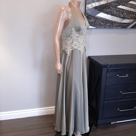 Vintage Joseph Ribkoff Halter Dress Sage Green Gold Crochet Maxi Sleeveless Gown - Picture 11 of 16